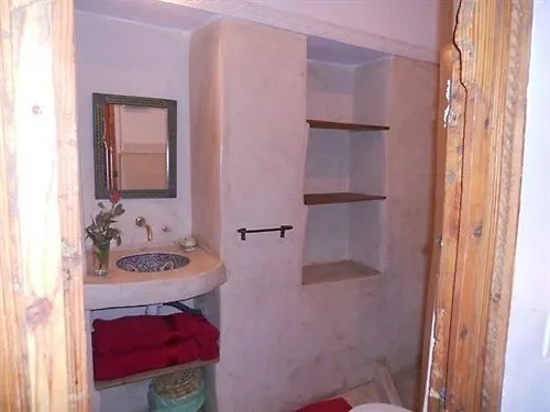 ****  Riad Ineslisa مراكش المغرب